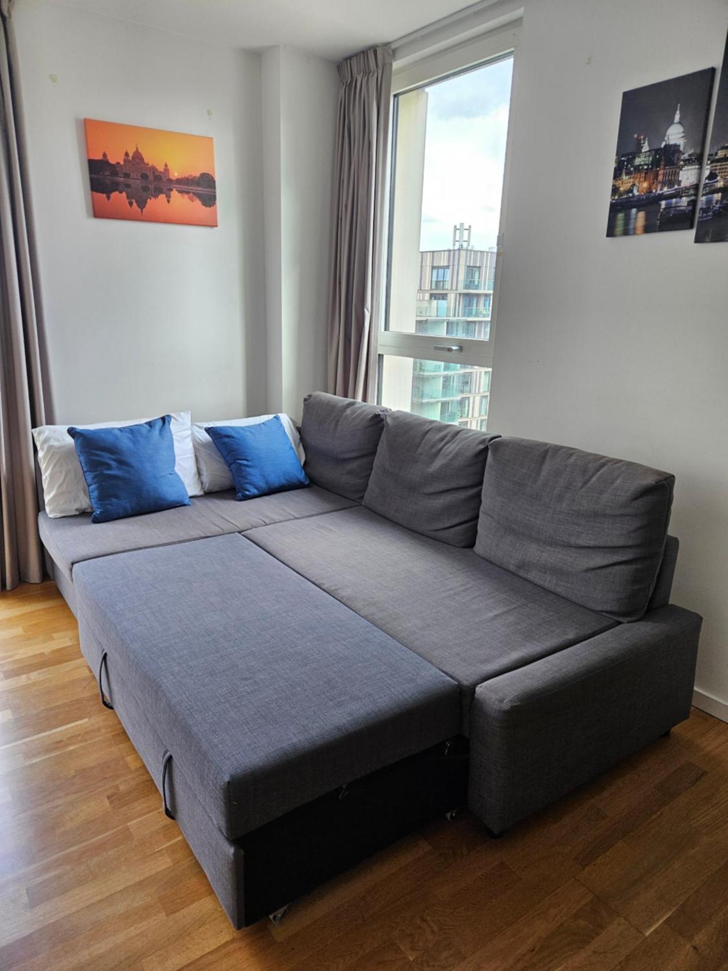 Lovely 2 Bedroom Flat With Balcony In Stratford Appartement
